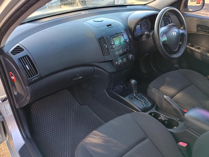 2010 Hyundai i30 SX FD MY10 Continental Silver