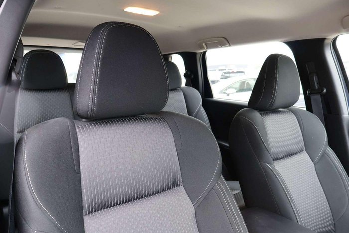 2024 Mitsubishi Outlander ES