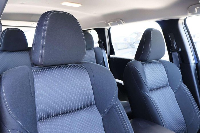 2024 Mitsubishi Outlander ES