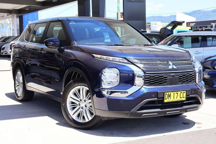 2024 Mitsubishi Outlander ES