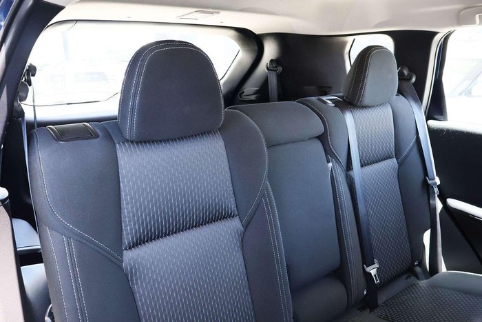 2024 Mitsubishi Outlander ES