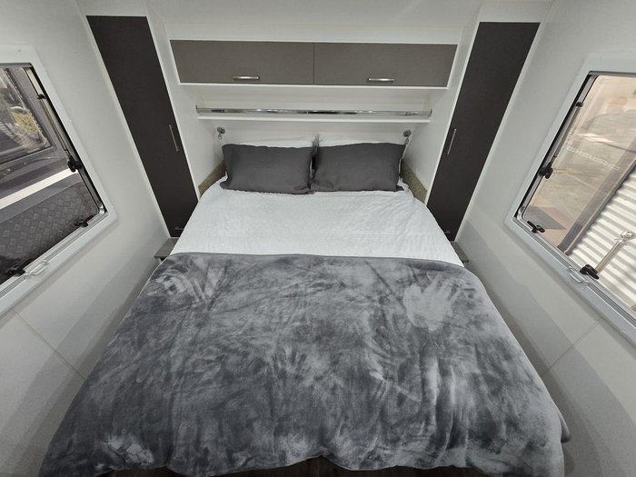 2015 New Age Caravans Manta Ray