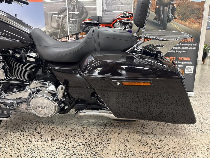 2021 Harley-Davidson Street Glide Special 114 (FLHXS) Touring Black