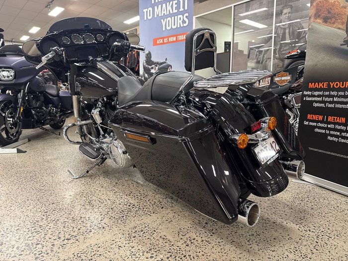 2021 Harley-Davidson Street Glide Special 114 (FLHXS) Touring Black