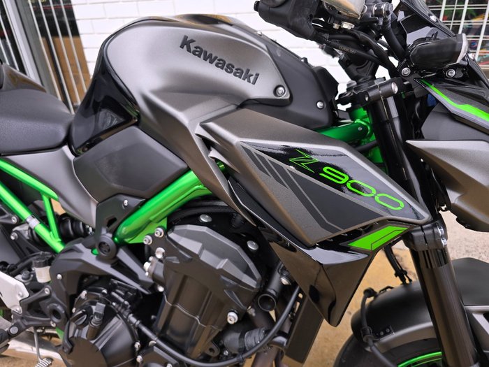 2023 Kawasaki Z900 (ZR900) Black