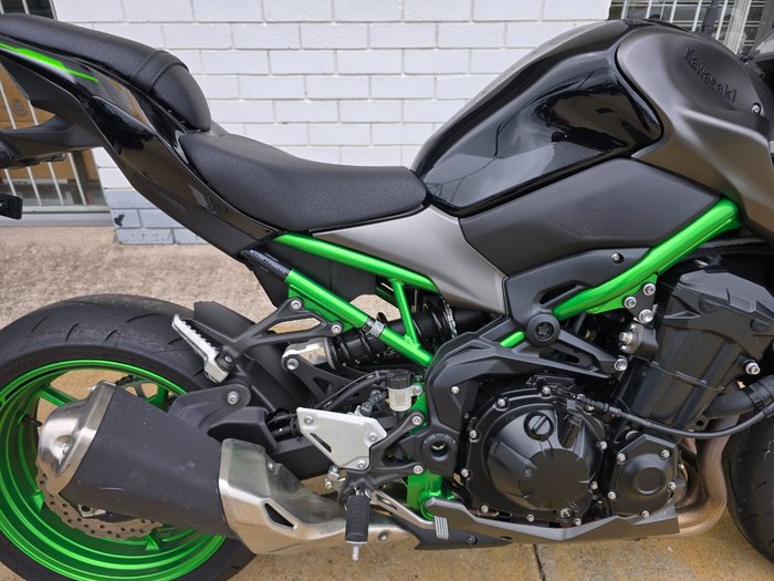 2023 Kawasaki Z900 (ZR900) Black