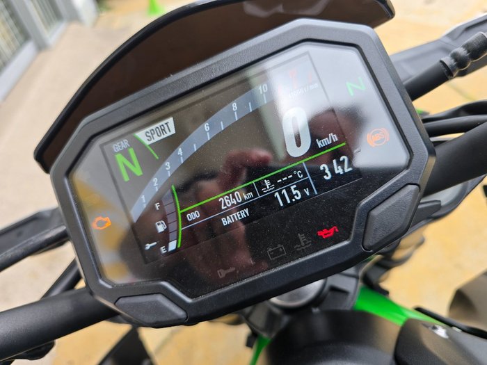 2023 Kawasaki Z900 (ZR900) Black