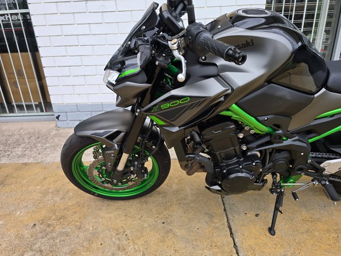 2023 Kawasaki Z900 (ZR900) Black
