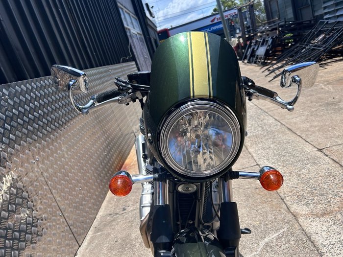 2012 Triumph THRUXTON 900 GREEN