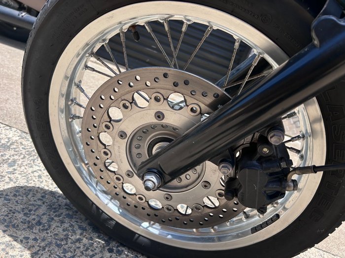 2012 Triumph THRUXTON 900 GREEN