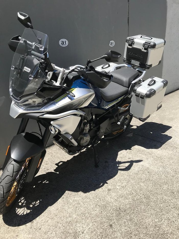 2022 CFMOTO 800MT Touring