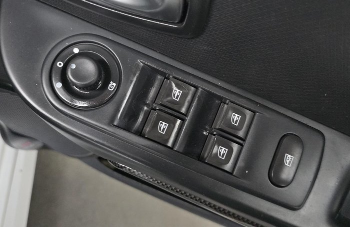 2016 Renault Clio R.S. 220 Trophy IV B98 Frost White