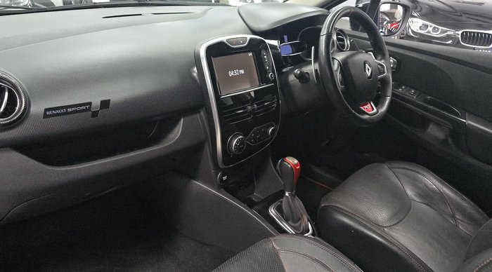 2016 Renault Clio R.S. 220 Trophy IV B98 Frost White