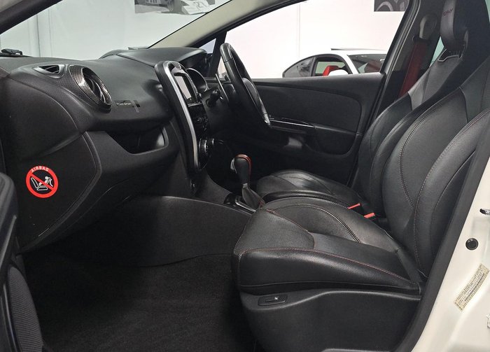 2016 Renault Clio R.S. 220 Trophy IV B98 Frost White