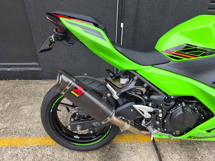 2024 Kawasaki NINJA 400 KRT INSPIRED CG GREEN