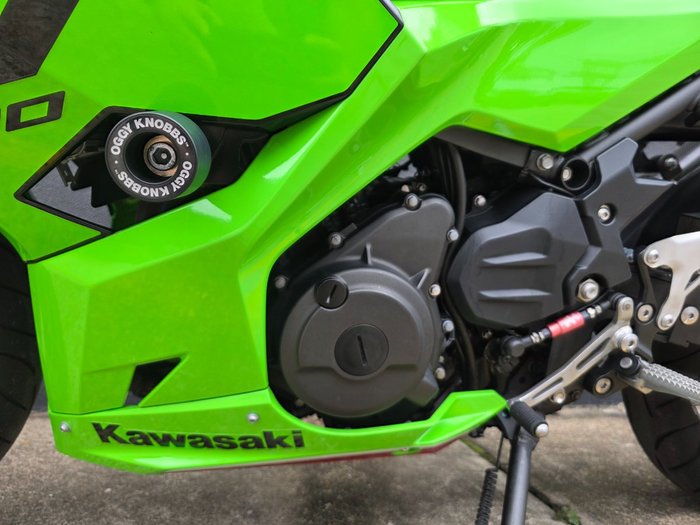 2024 Kawasaki NINJA 400 KRT INSPIRED CG GREEN