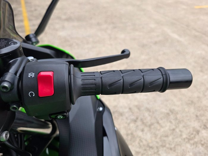 2024 Kawasaki NINJA 400 KRT INSPIRED CG GREEN