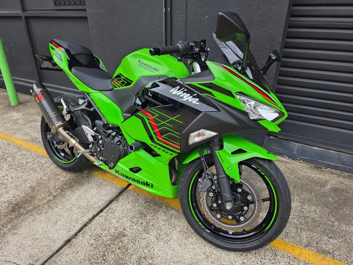 2024 Kawasaki NINJA 400 KRT INSPIRED CG GREEN