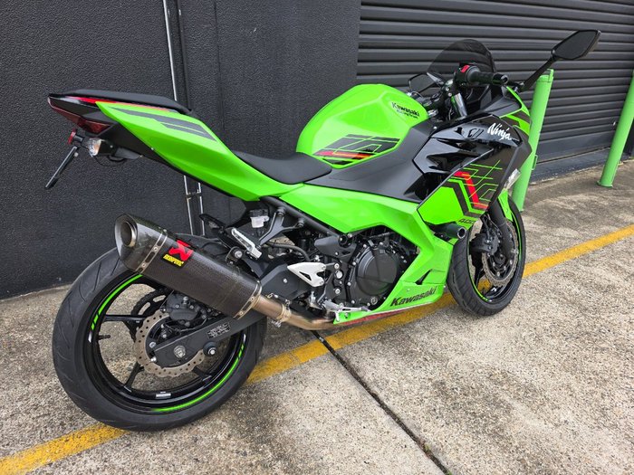 2024 Kawasaki NINJA 400 KRT INSPIRED CG GREEN