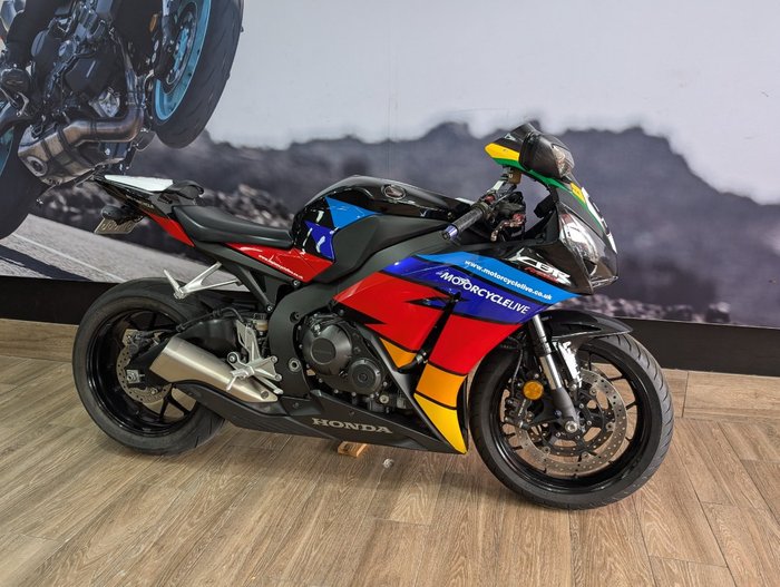 2013 Honda CBR1000RR (FIREBLADE) RED