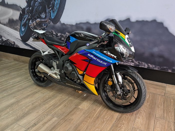 2013 Honda CBR1000RR (FIREBLADE) RED