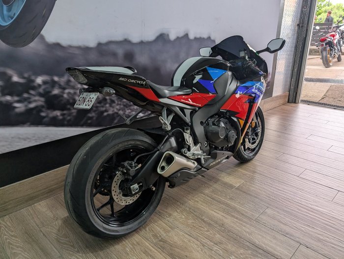 2013 Honda CBR1000RR (FIREBLADE) RED