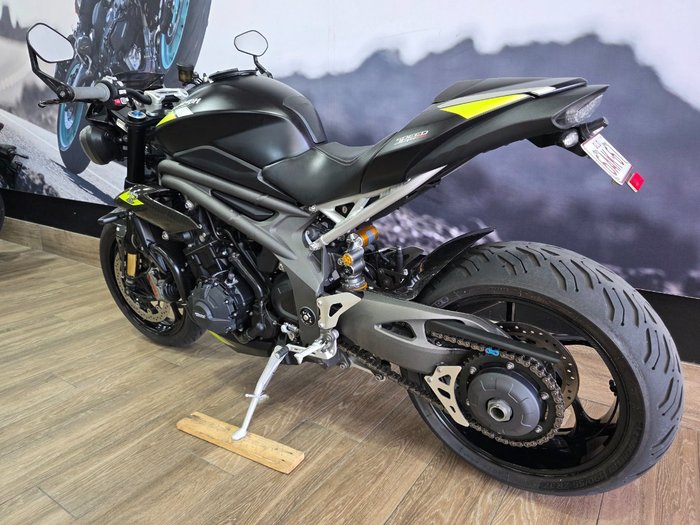 2020 Triumph SPEED TRIPLE RS Black