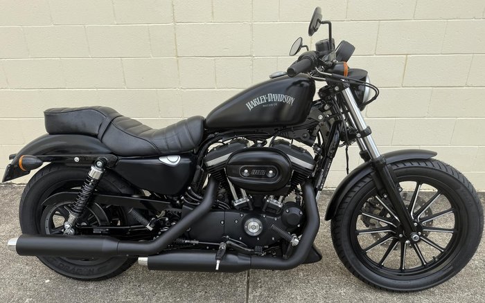 2014 Harley-Davidson Iron 883 (XL883N) Sportster Black