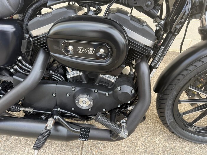 2014 Harley-Davidson Iron 883 (XL883N) Sportster Black