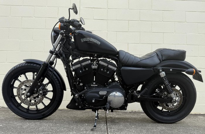 2014 Harley-Davidson Iron 883 (XL883N) Sportster Black