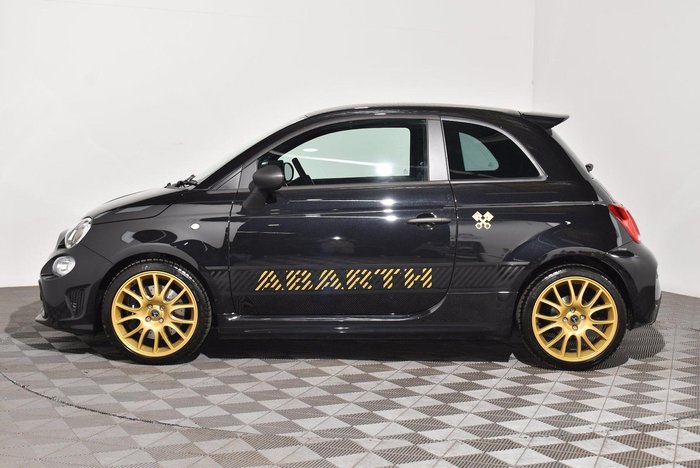 2024 Abarth 695 75 Anniversario