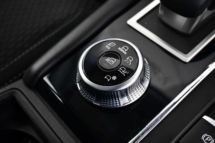 2024 Mitsubishi Outlander ES