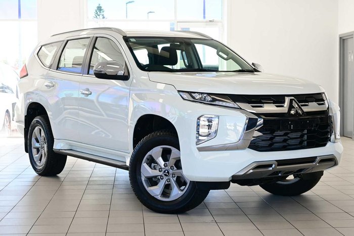 2025 Mitsubishi Pajero Sport GLX
