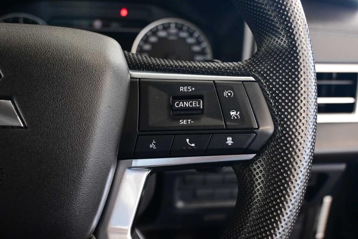 2024 Mitsubishi Outlander ES