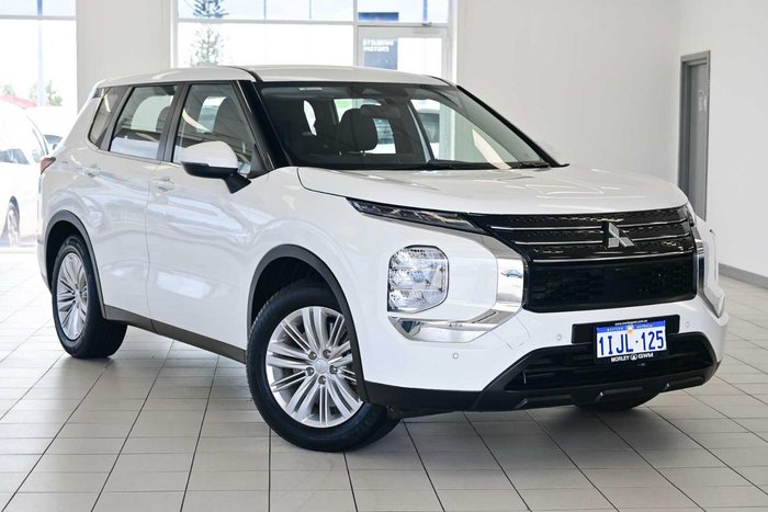 2024 Mitsubishi Outlander ES