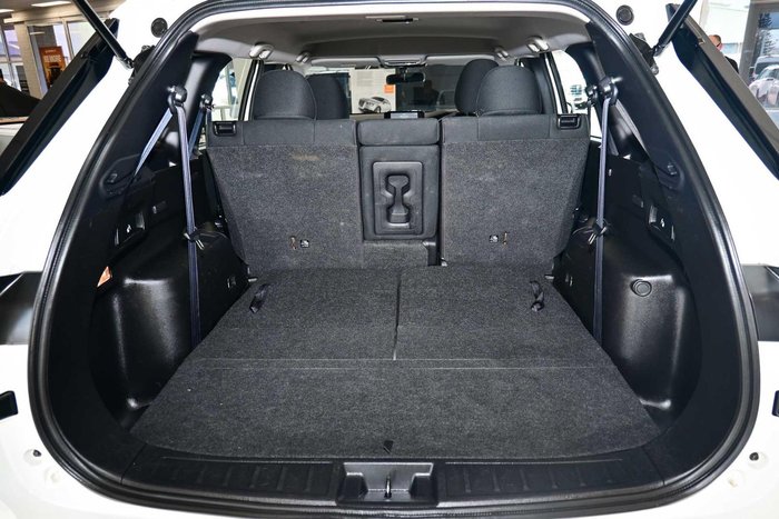 2024 Mitsubishi Outlander ES