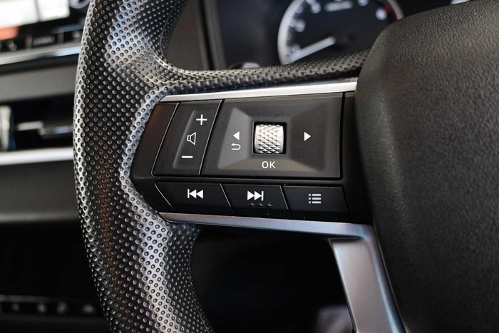 2024 Mitsubishi Outlander ES