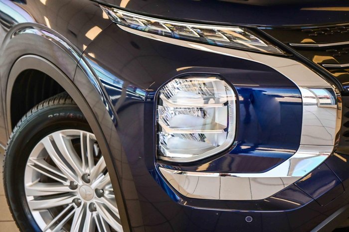 2024 Mitsubishi Outlander ES