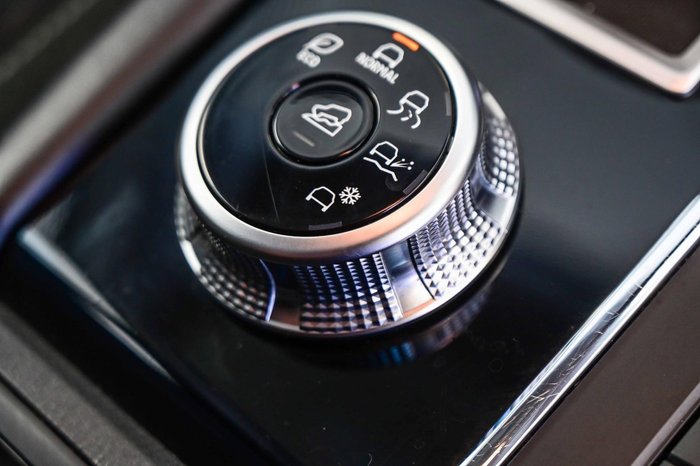 2024 Mitsubishi Outlander ES