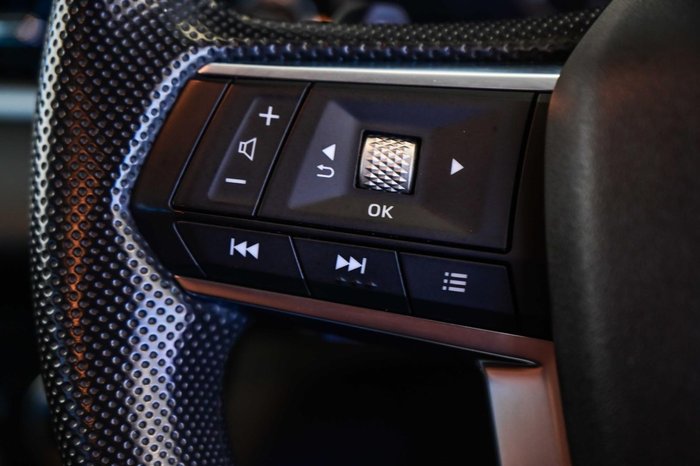 2024 Mitsubishi Outlander ES