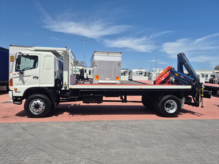2009 Hino GT 1322-500 Series 4x4 Tray and Crane