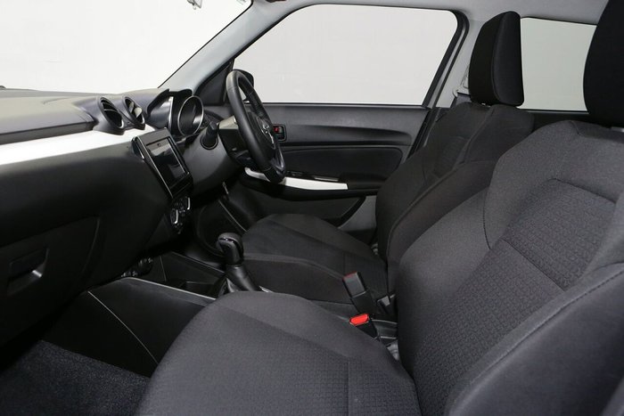 2021 Suzuki Swift GL Navigator