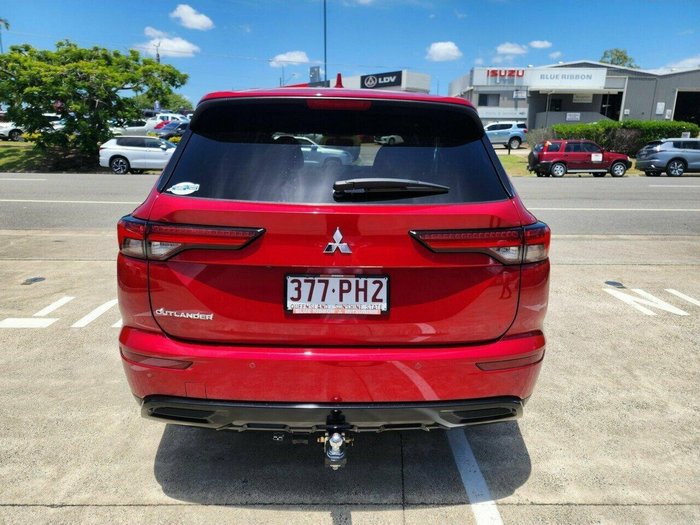 2023 Mitsubishi Outlander LS Black Edition