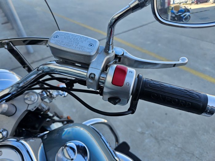 2011 Suzuki VL800T (BOULEVARD C50T) White