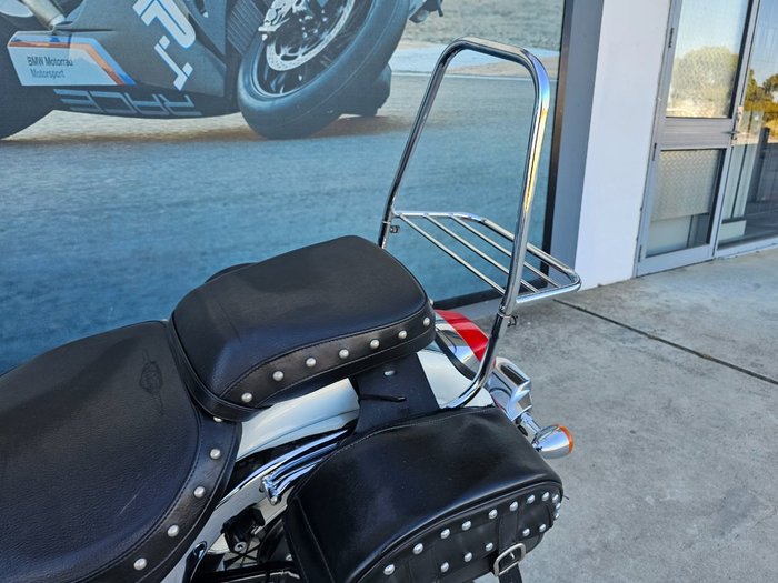 2011 Suzuki VL800T (BOULEVARD C50T) White