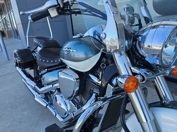 2011 Suzuki VL800T (BOULEVARD C50T) White