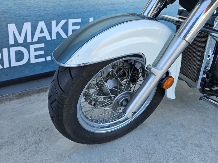 2011 Suzuki VL800T (BOULEVARD C50T) White