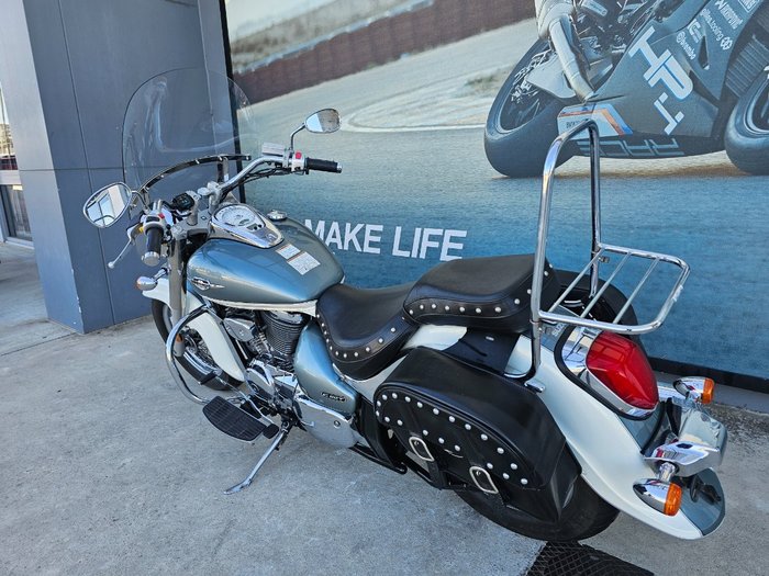 2011 Suzuki VL800T (BOULEVARD C50T) White