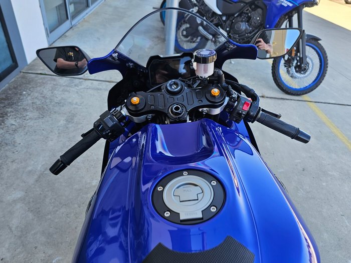 2024 Yamaha YZF-R7LA Blue