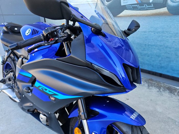 2024 Yamaha YZF-R7LA Blue